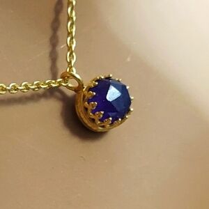 Rococo Amethsyt Quartz Pendant Gold Necklace